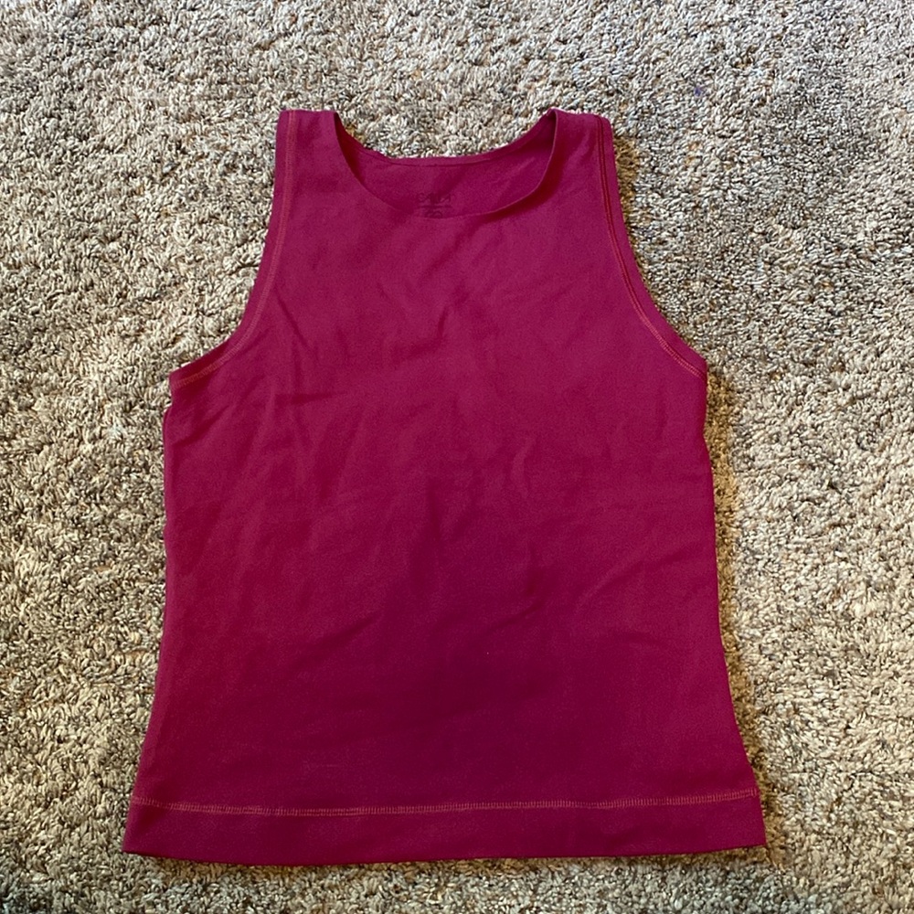 Women’s fitted athletic tank - size Small